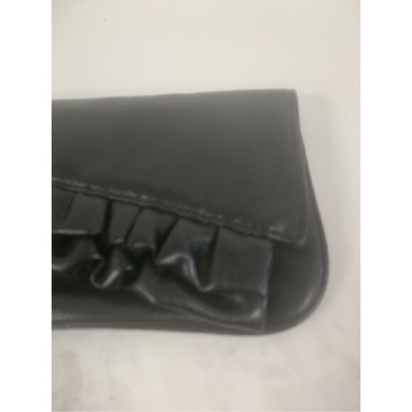 Ruffled Detail Wristlet - Picture 3 of 6
